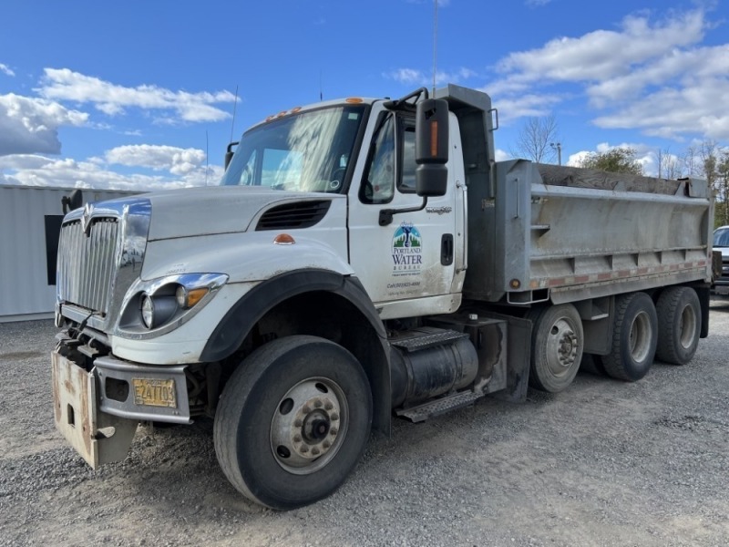 2009 International 7600 Tri-Axle Dump Truck