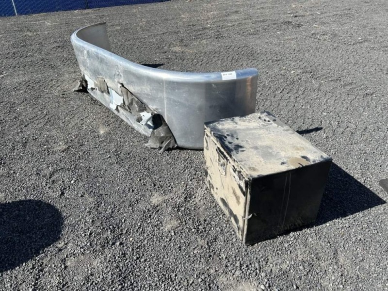 Aluminum Truck Fenders & Tool Box