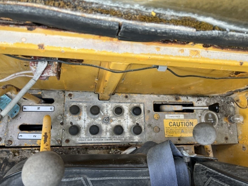 1970 Grove RT60S 4x4 Rough Terrain Crane | J. Stout Auction