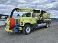1996 International 2574 Vactor 2100 Vacuum Truck
