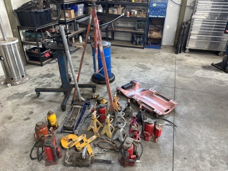 Automotive Jacks & Jack Stands