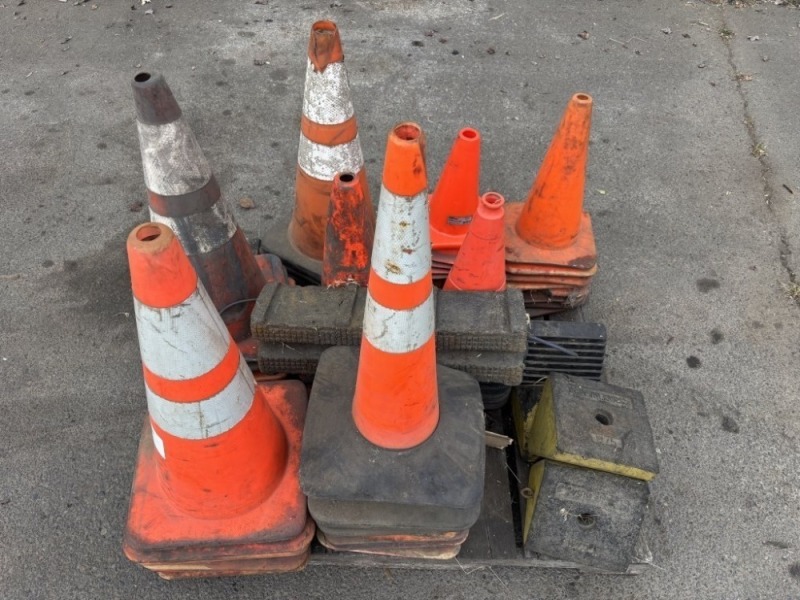 Traffic Cones & Wheel Chocks