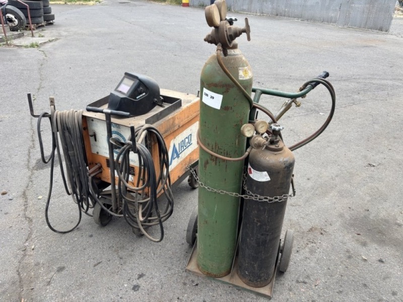 Airco 250 Amp AC/DC Arc Welder