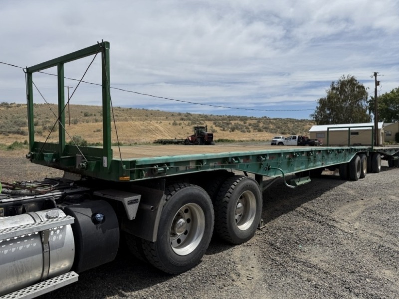 1977 Comet T/A Flatbed Trailer
