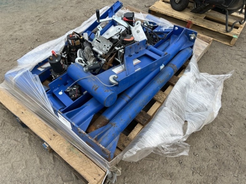 Winches & Floor Mounted Hoist