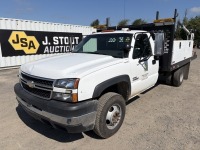 2007 Chevrolet Silverado 3500 HD Flatbed Truck