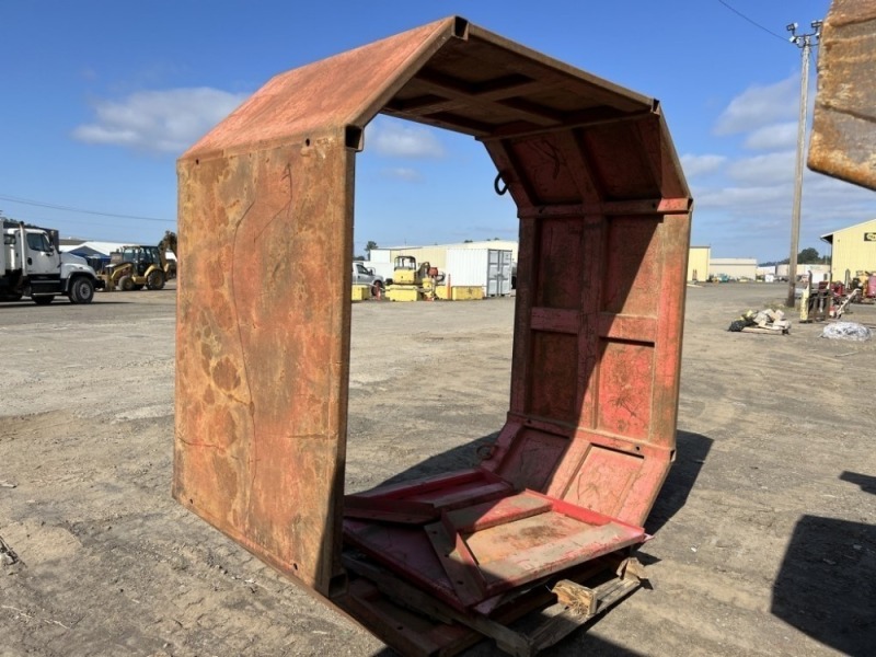 GME Octagon Manhole Trench Shield