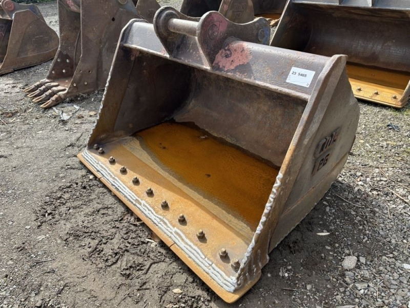 CWS 58" Muck Bucket