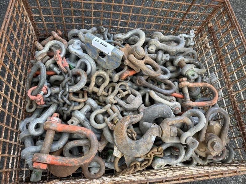 Anchor Shackles | J. Stout Auction