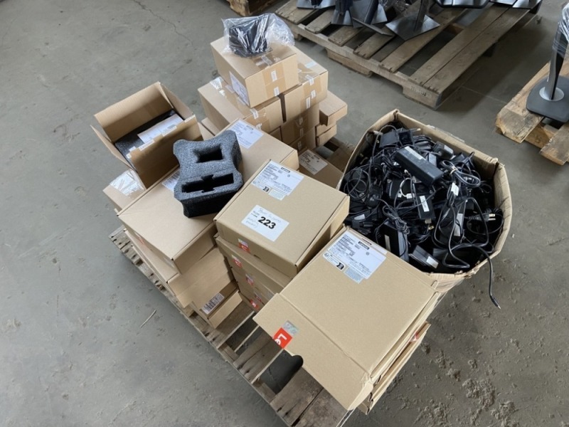 VESA Screen Mounts & Power Supply Cables