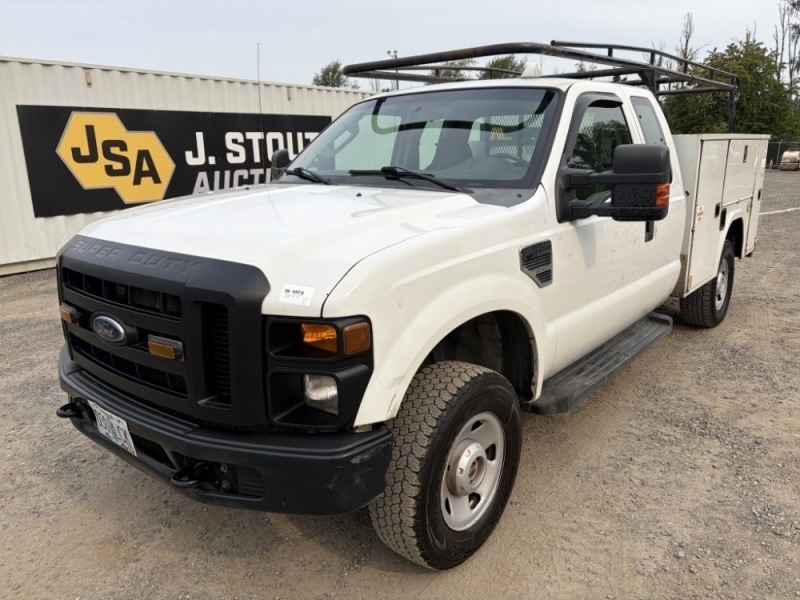 2009 Ford F350 XL SD Extra Cab 4X4 Utility Truck
