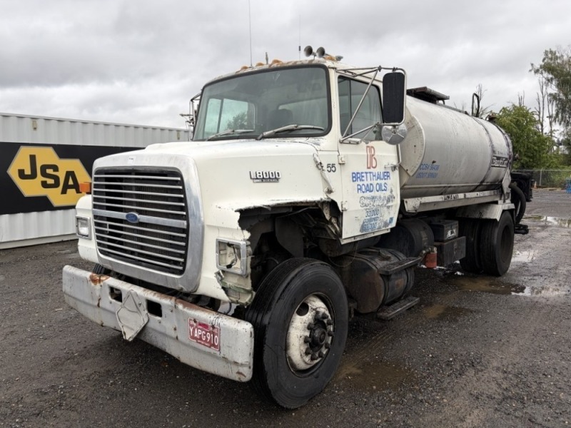 1990 Ford L8000 Asphalt Distributor Truck