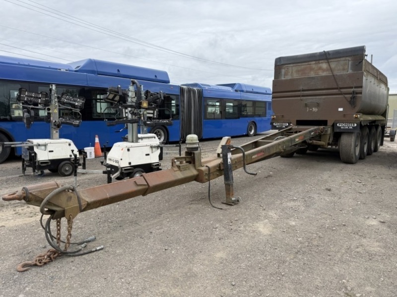 1996 Pioneer Quad-Axle Pup Trailer
