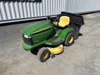 2001 John Deere LT133 Ride On Mower