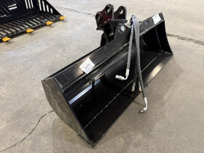 2026 Future 40" Tilting Muck Bucket