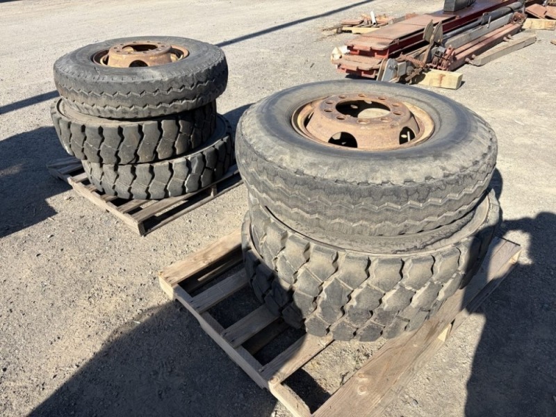 10.00-20 Truck Tractor Tires & Wheels