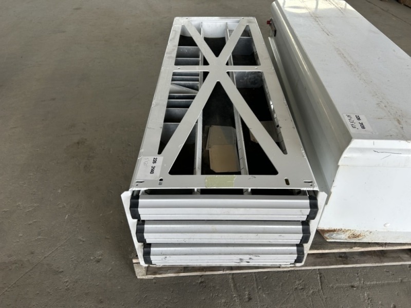 Tool Box w/3 Slide Out Drawers