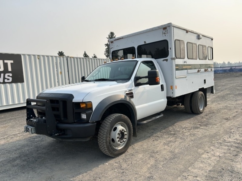 2009 Ford F450 XL SD Crew Carrier Truck