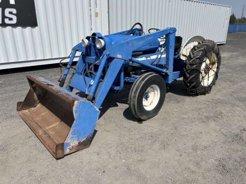 Ford 2000 Utility Tractor