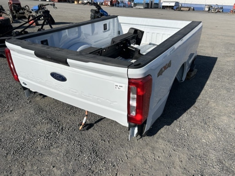 2025 Ford F350 Super Duty 4X4 Pickup Bed