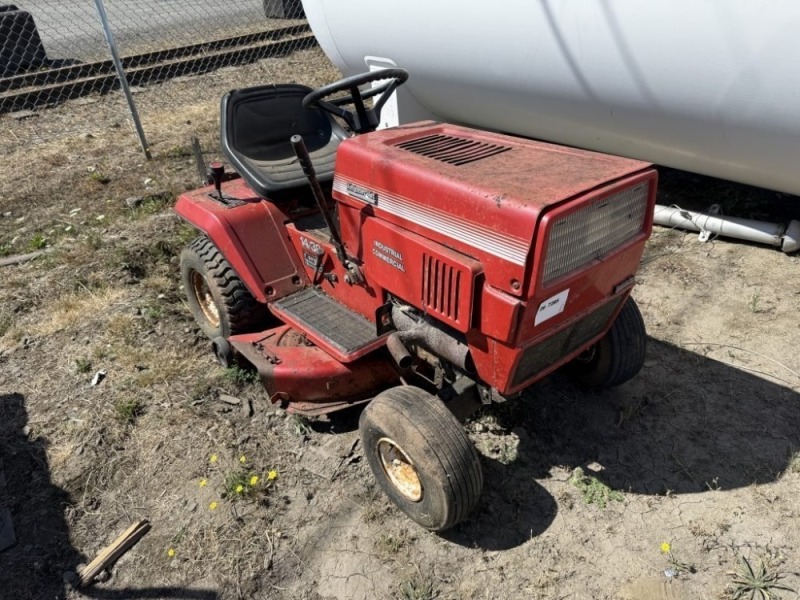 1986 Montgomery Ward 14/38 Ride On Mower