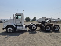 2007 Kenworth T8 Tri-Axle Truck Tractor