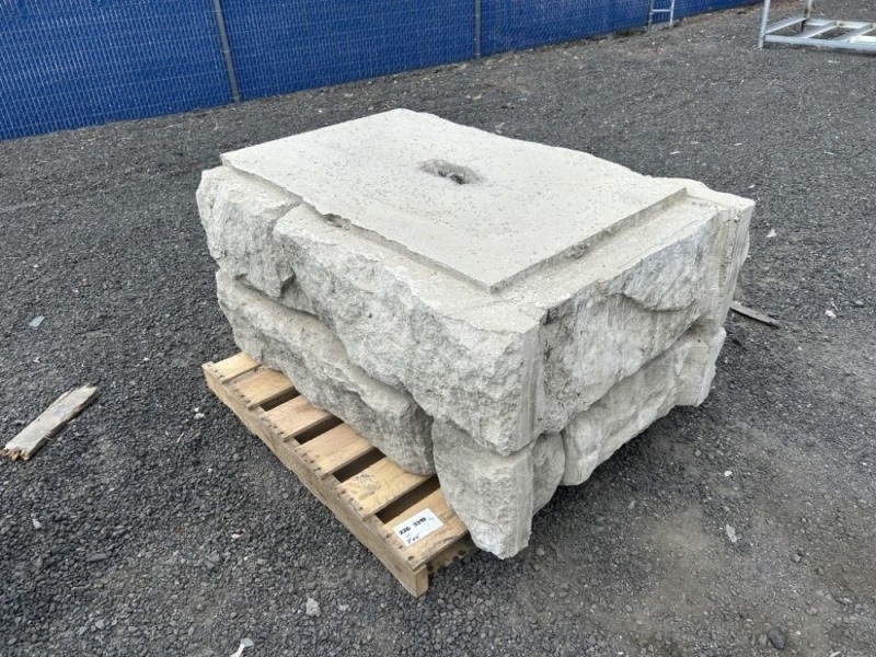 3' x 4' Concrete Retaining Wall