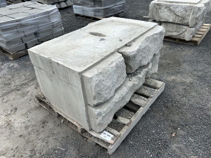 3' x 4' Concrete Retaining Wall