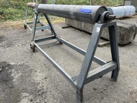 80" Roller Stand