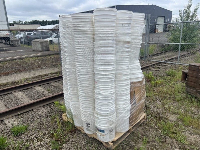 Food Grade Buckets w/Lids