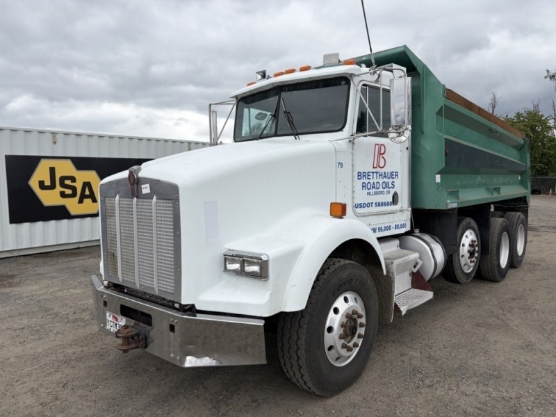 1991 Kenworth T800 Tri-Axle Dump Truck