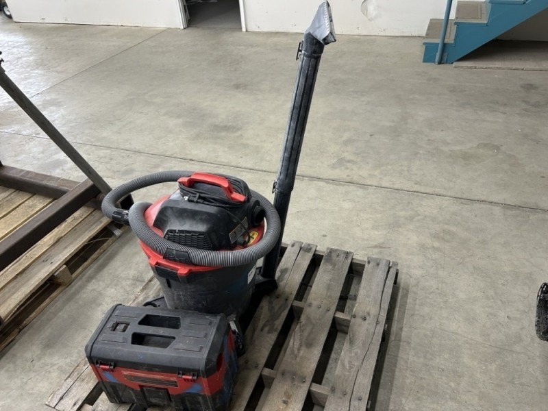 Ridgid & Milwaukee Wet/Dry Vacuums Qty 2