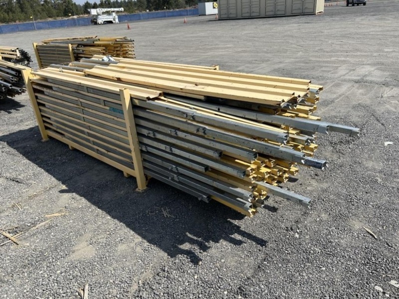 Metal Fence Bracing