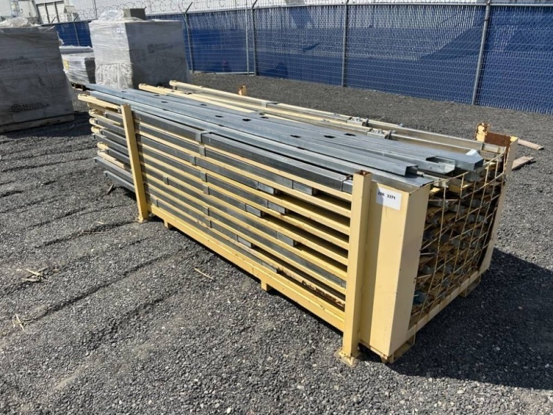 Metal Fence Bracing