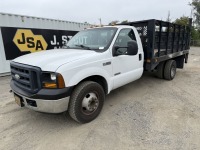 2006 Ford F350 XL SD Flatbed Truck