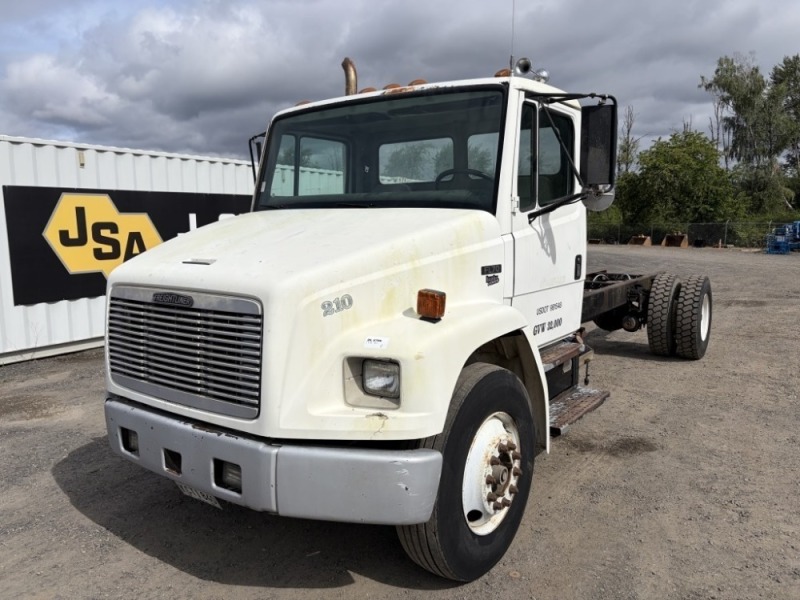1995 Freightliner FL70 S/A Cab & Chassis