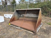 Gehl 72" GP Bucket