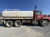 1988 Ford LTS9000 T/A Water Truck