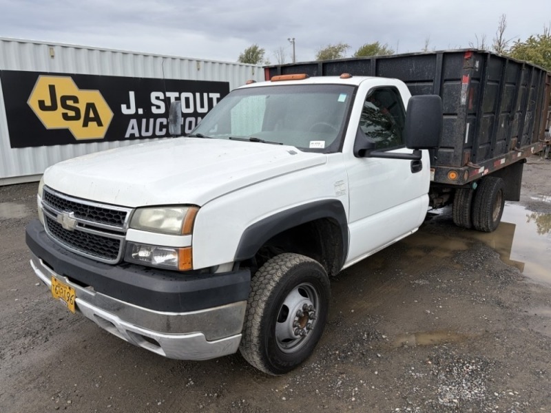 2007 Chevrolet Silverado 3500 Flatbed Dump Truck