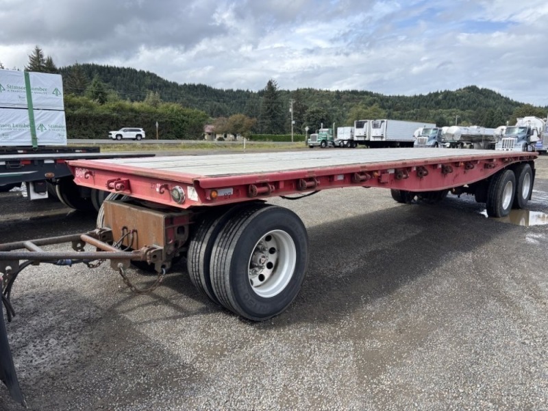 Alloy ATFT-40 Tri-Axle Flatbed Pup Trailer