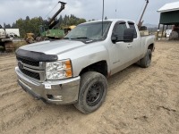 2011 Chevrolet Silverado 2500 HD 4X4 Pickup