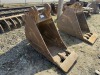 Cat 24" Dig Bucket w/Cutting Edge