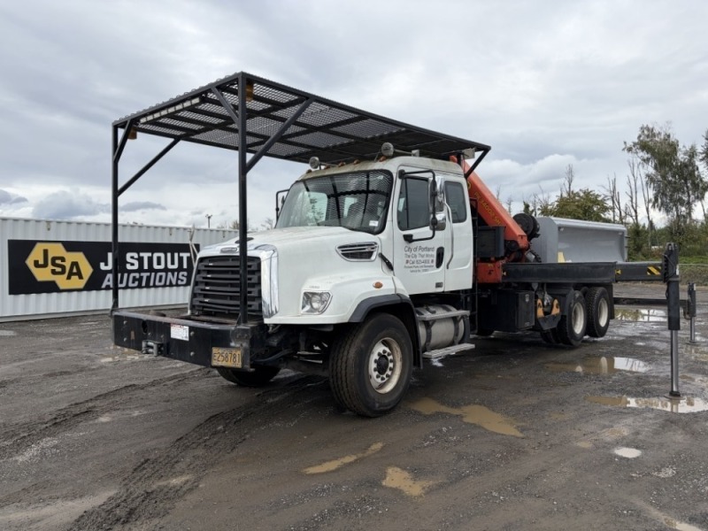 2013 Freightliner 114SD Knuckle Boom Crane Truck
