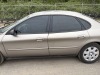 2005 Ford Taurus SE Sedan - 28