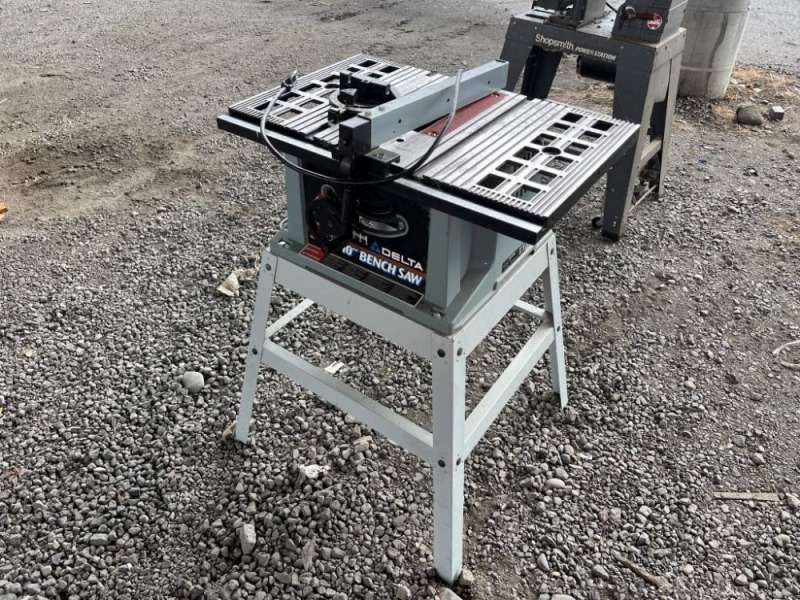 Delta 10" Bench Saw