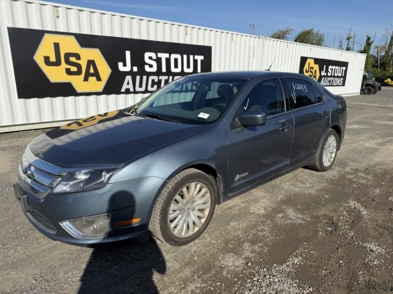 2012 Ford Fusion Hybrid Sedan