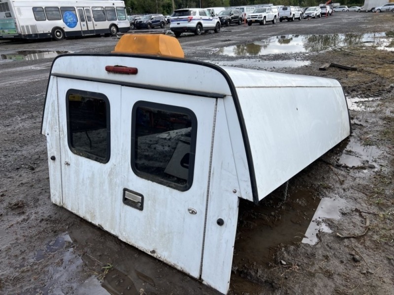 Truck Canopy w/Door & Beacon Light