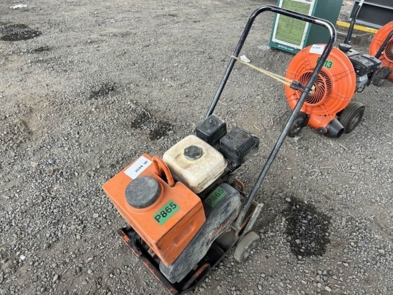 Mikasa MVC-77 Plate Compactor