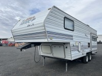 1999 Tahoe Glide Lite 5th Wheel RV Trailer