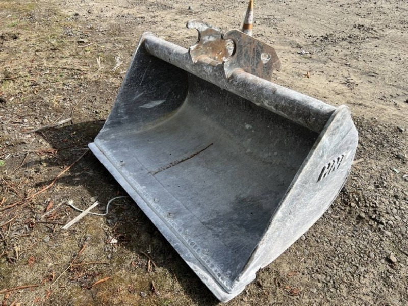 HNL 60" Muck Bucket
